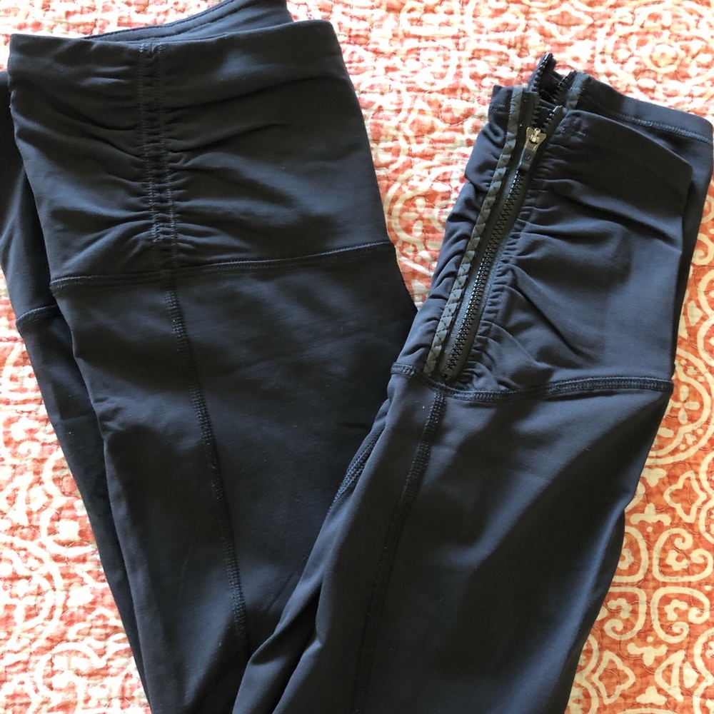 Black Lululemon running crops size 6
